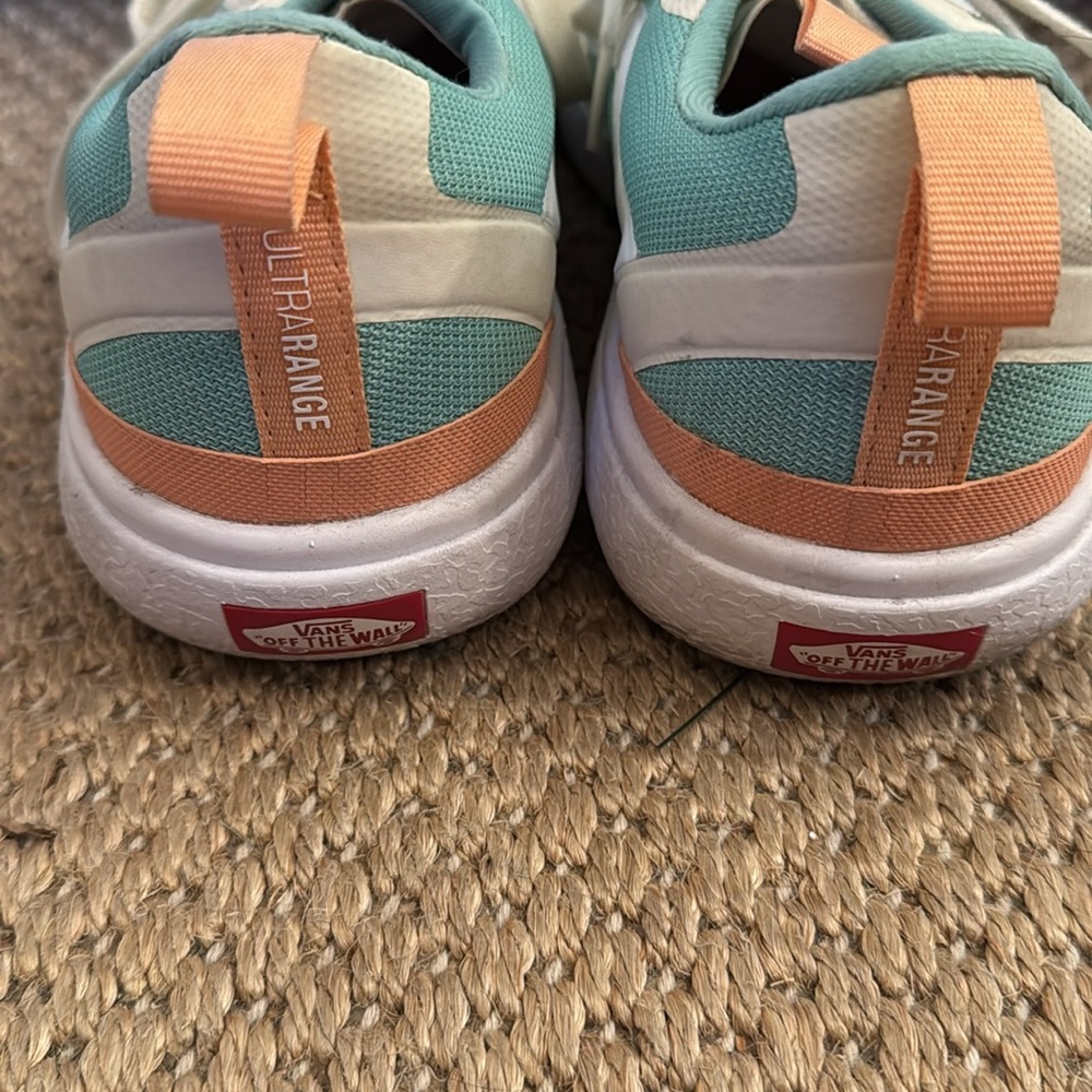 VANS UltraRange Exo Mens 9 Womens 10.5 Turtledove Dusty Jade Green. New no box - Picture 3 of 6